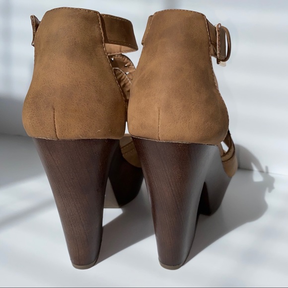 🆕 Report BROOKE Brown Platform Heels Sandals NWOT - Picture 7 of 8
